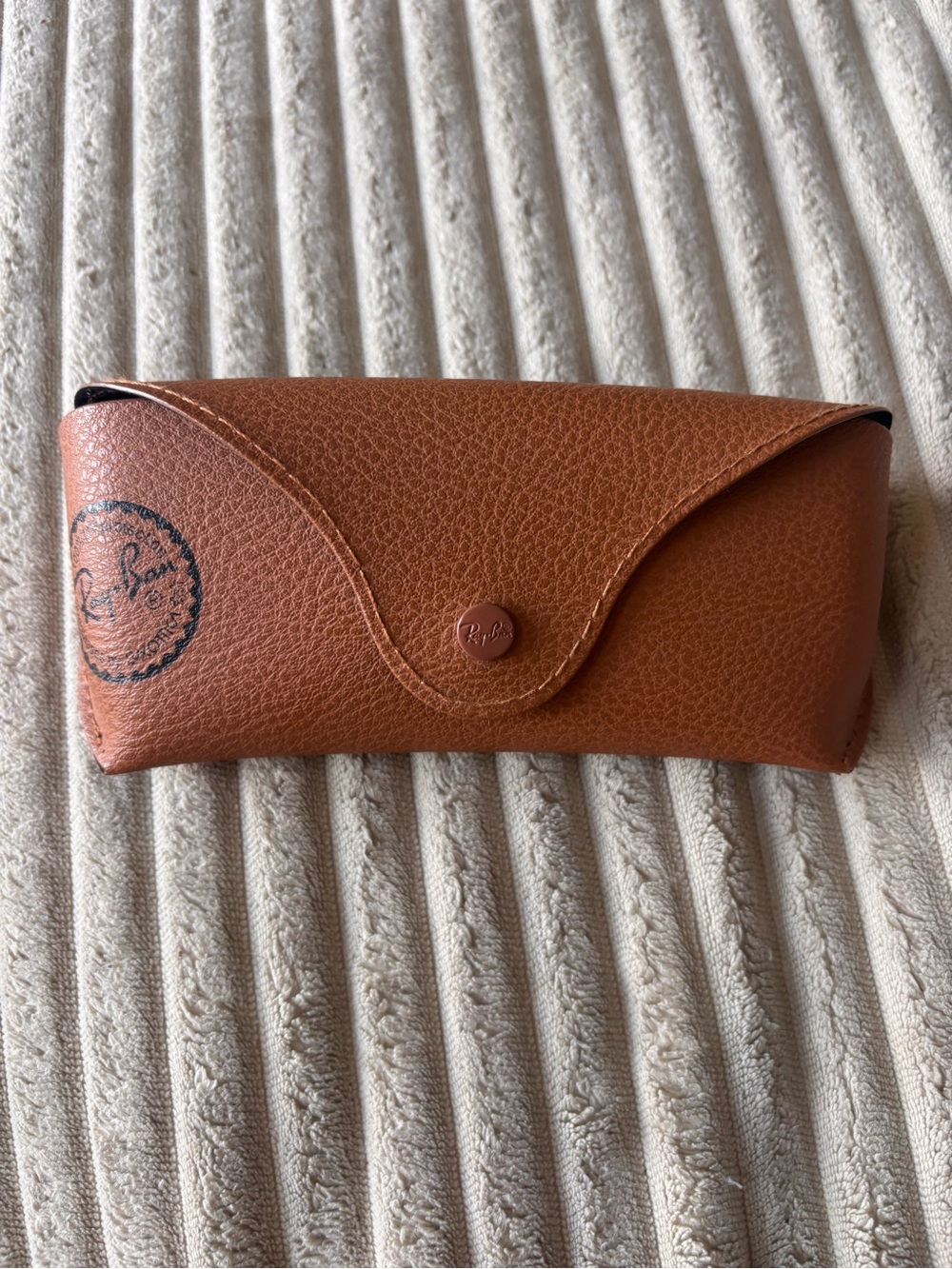 Ray-Ban Tan/Brown Leather Sunglasses Case